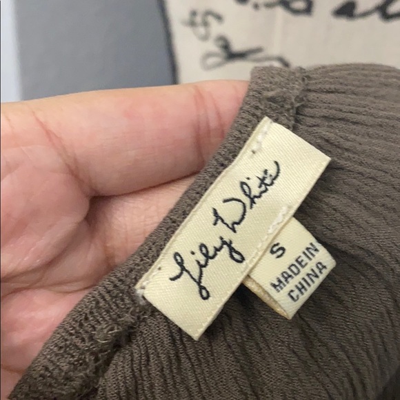 Olive Ruffle Top - Picture 3 of 4